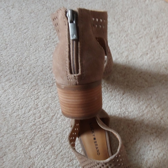 Shoes - Picture 3 of 6